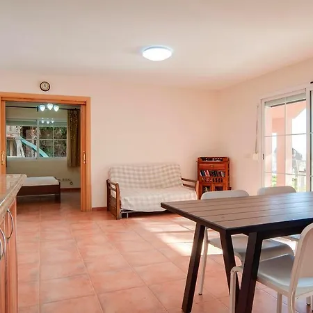 Pilar Villa El Faro